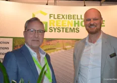 We had to look twice, but it really was Marco van 't Hart. Next to him on the left is Leo van der Ven at the Flexibell Systems Group booth.